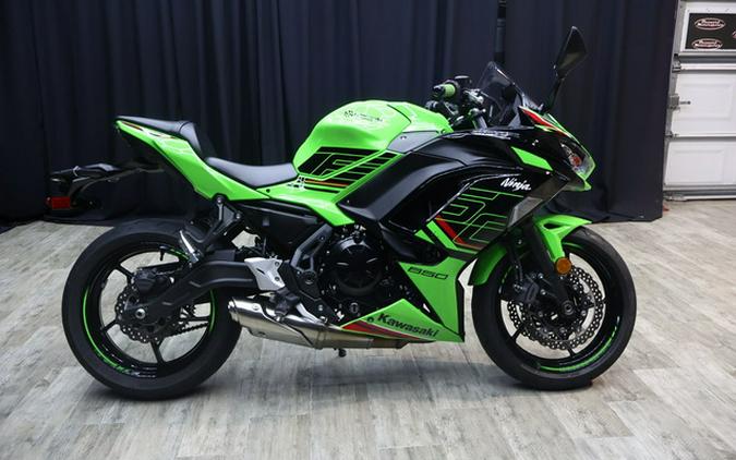 2023 Kawasaki Ninja 650 KRT Edition