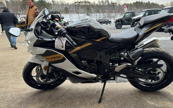 2026 Kawasaki Ninja® ZX™-4RR ABS