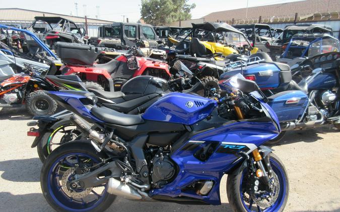 2025 YAMAHA YZF-R7