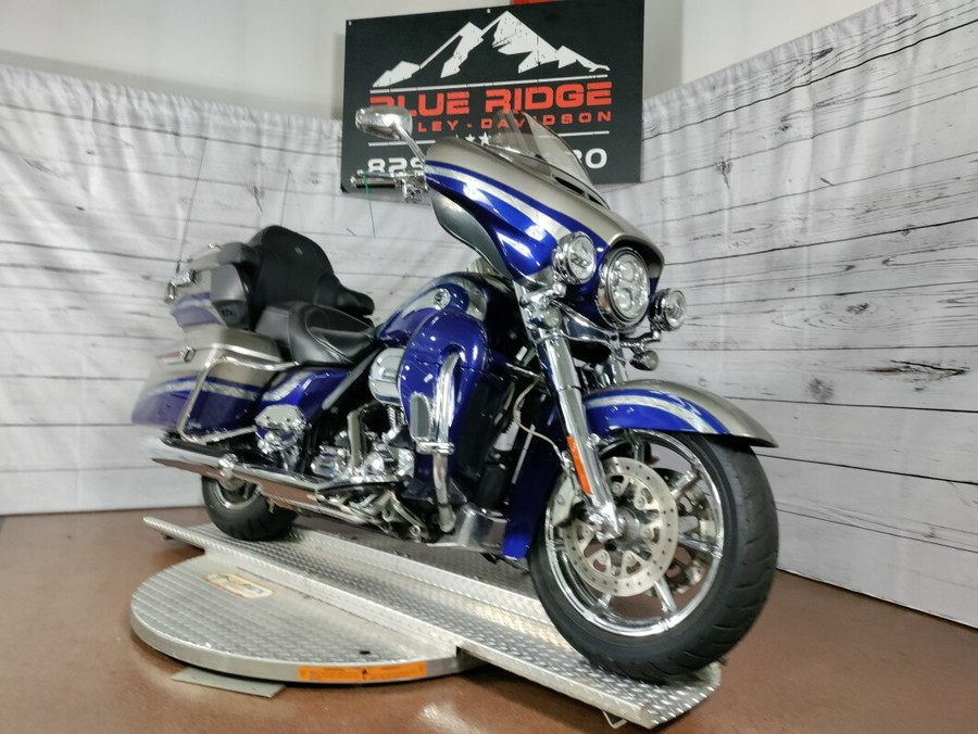 2016 Harley-Davidson CVO Limited Palladium Silver/Phantom Blue