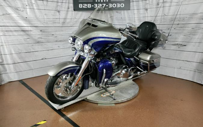 2016 Harley-Davidson CVO Limited Palladium Silver/Phantom Blue