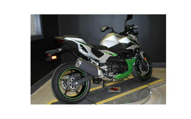 2024 Kawasaki Z7 Hybrid ABS