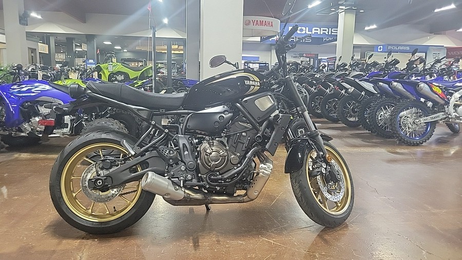 2025 Yamaha XSR700SB