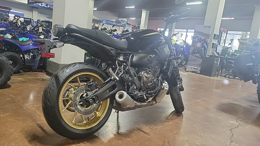 2025 Yamaha XSR700SB