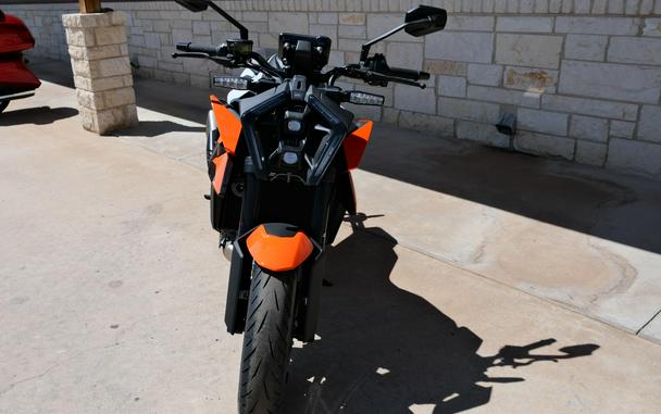 2027 KTM 990 DUKE