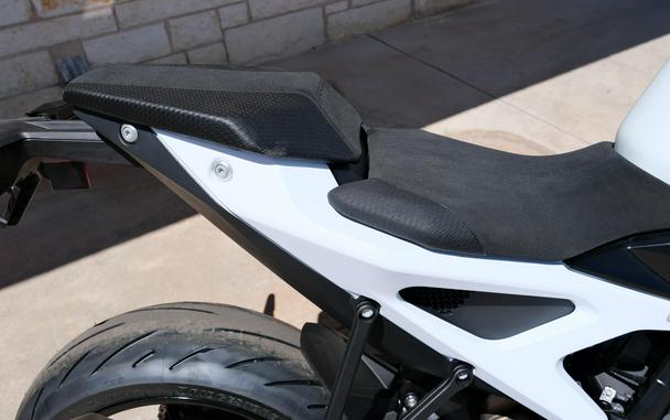 2027 KTM 990 DUKE