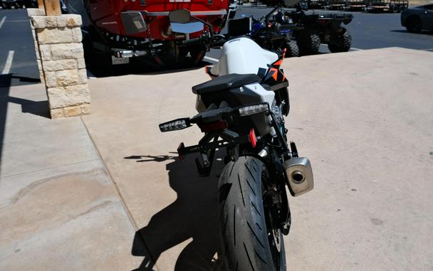 2027 KTM 990 DUKE