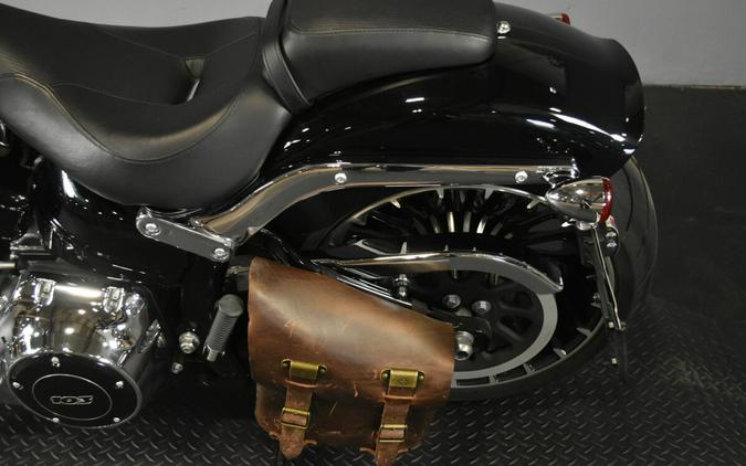 2017 Harley-Davidson Breakout