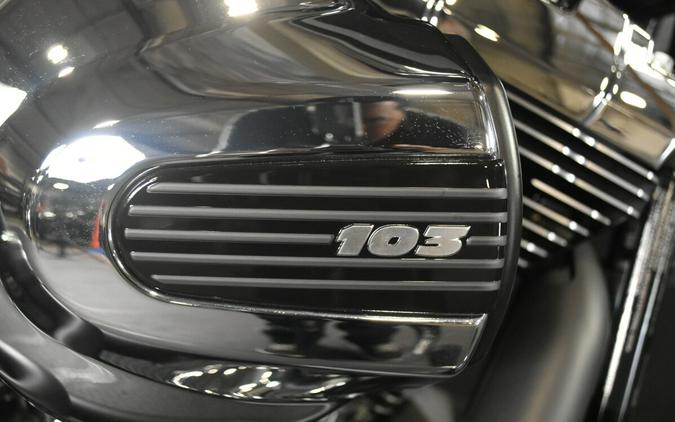 2017 Harley-Davidson Breakout