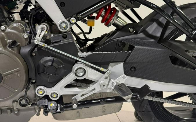 2026 Aprilia Tuono 457