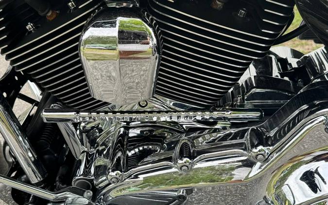 2011 Harley-Davidson Street Glide TOURING