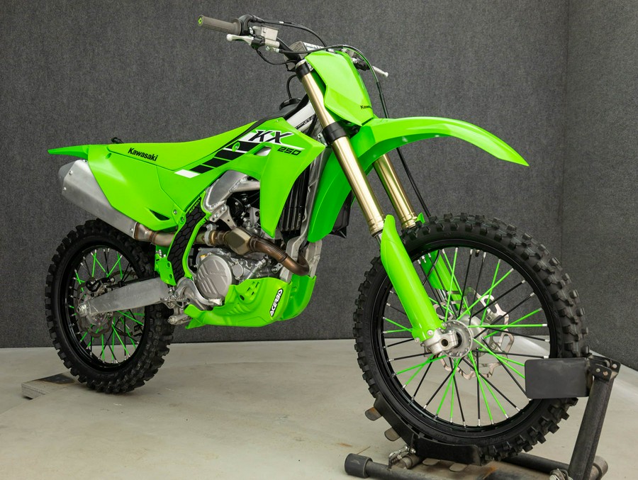 2025 KAWASAKI KX 250