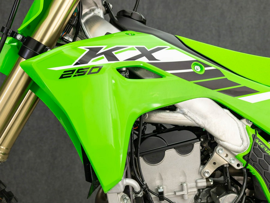 2025 KAWASAKI KX 250