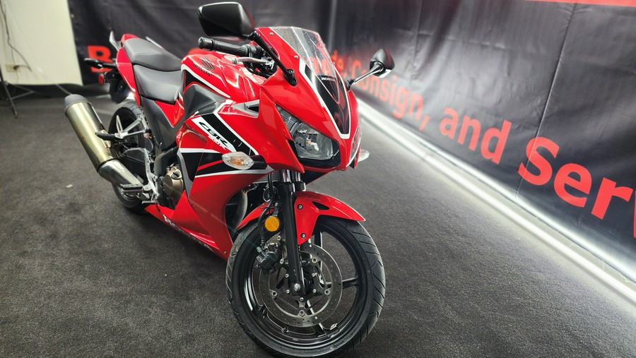 2017 Honda CBR300R