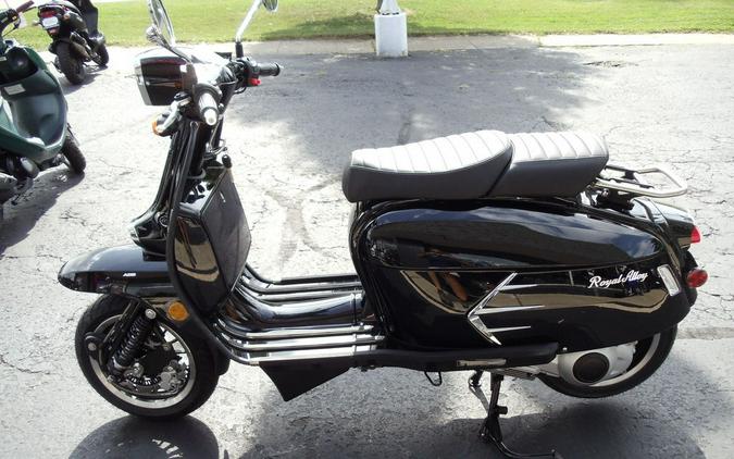 2025 Genuine Scooter Co Grand Prix 300s