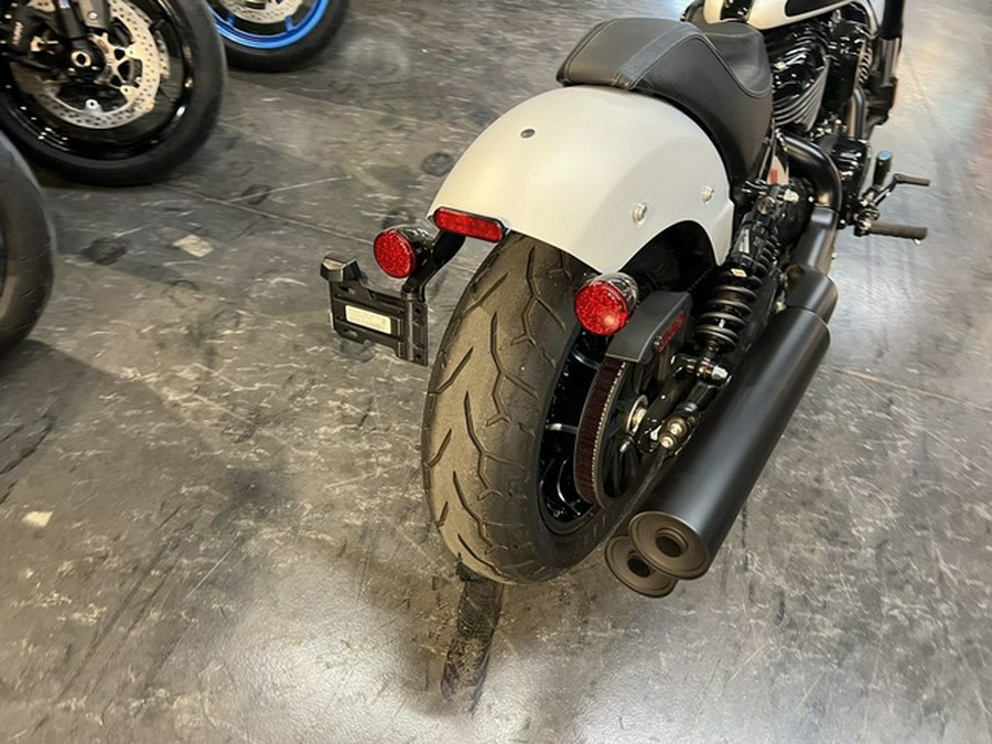 2024 Indian Sport Chief Ghost White Metallic Smoke