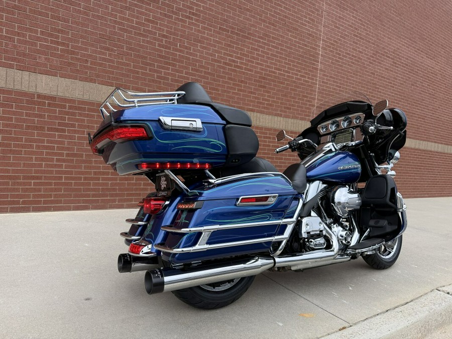 2015 Harley-Davidson® Ultra Limited Low Superior Blue