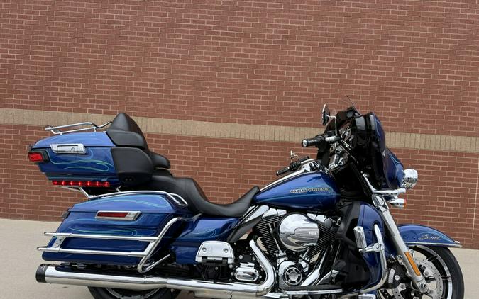 2015 Harley-Davidson® Ultra Limited Low Superior Blue