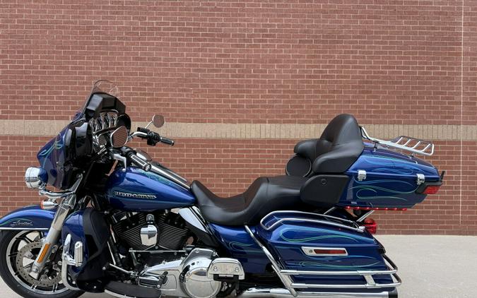 2015 Harley-Davidson® Ultra Limited Low Superior Blue