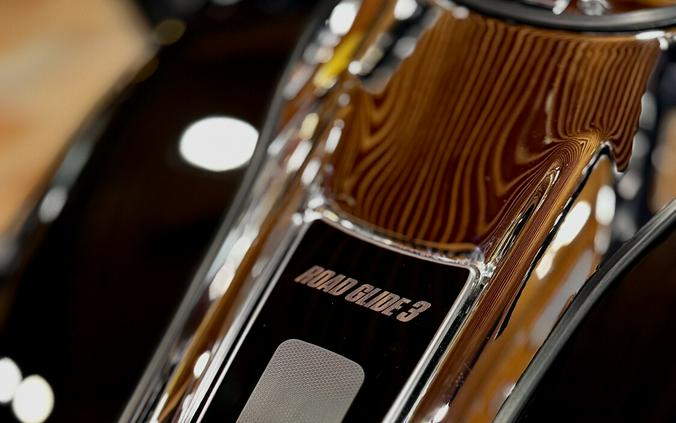 2026 Harley-Davidson® Road Glide 3 Vivid Black