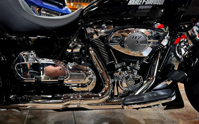 2026 Harley-Davidson® Road Glide 3 Vivid Black