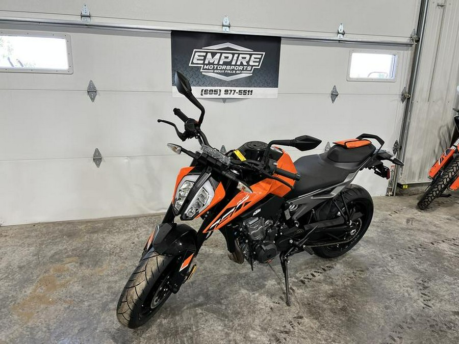 2023 KTM 790 Duke