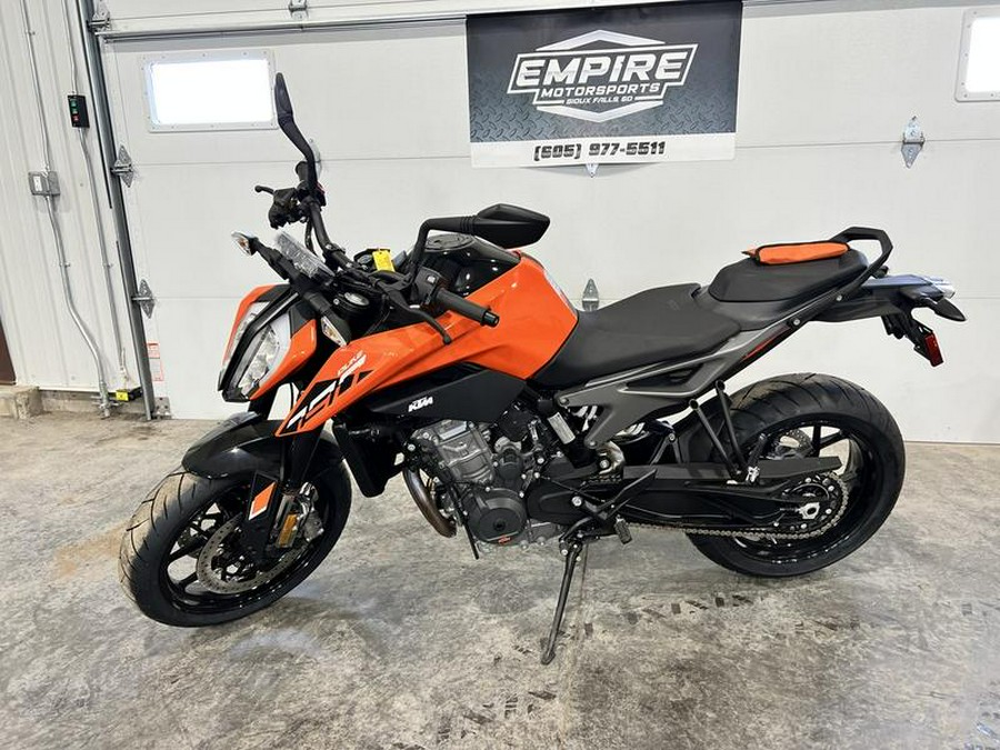 2023 KTM 790 Duke