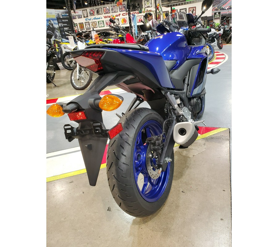 2024 Yamaha YZF-R3 ABS