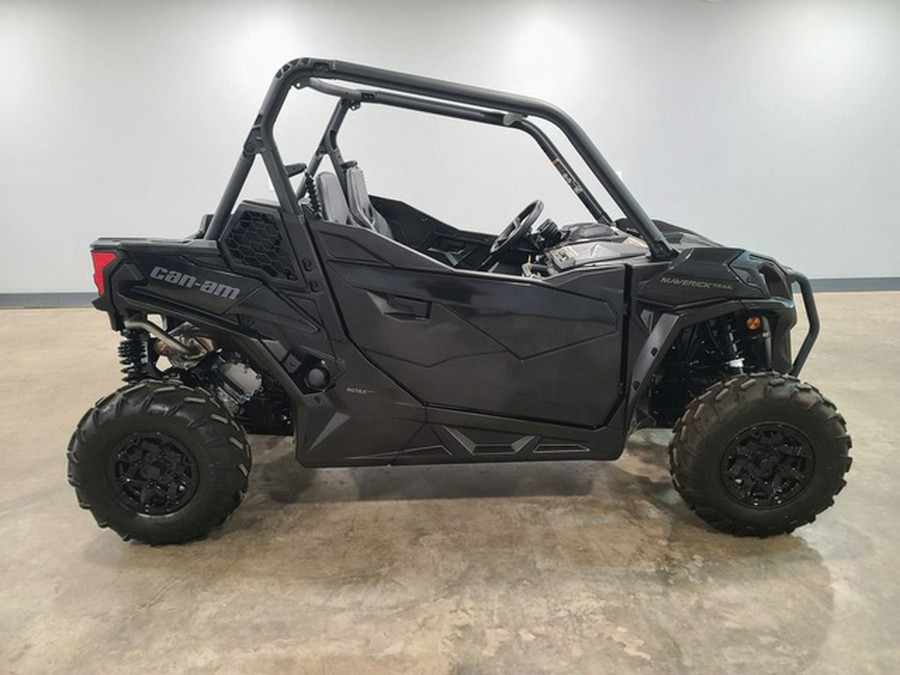 2023 Can-Am Maverick Trail DPS 1000