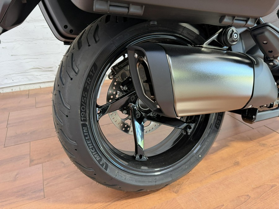 2026 BMW R 1300 RT AUTOSHIFT TRIPLE BLACK PACKAGE