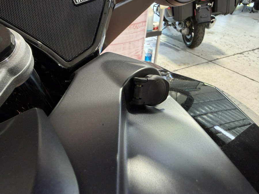 2026 BMW R 1300 RT AUTOSHIFT TRIPLE BLACK PACKAGE