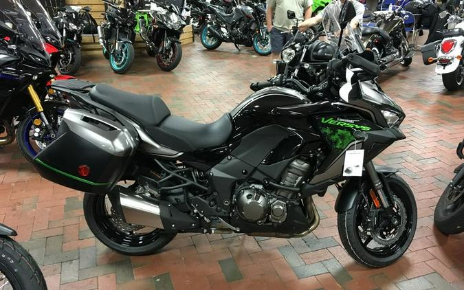 2023 Kawasaki Versys® 1000 SE LT+