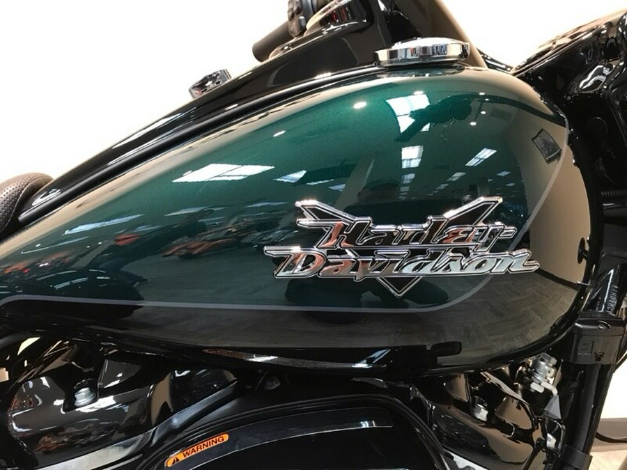 2024 Harley-Davidson Freewheeler Alpine Green / Vivid Black FLRT