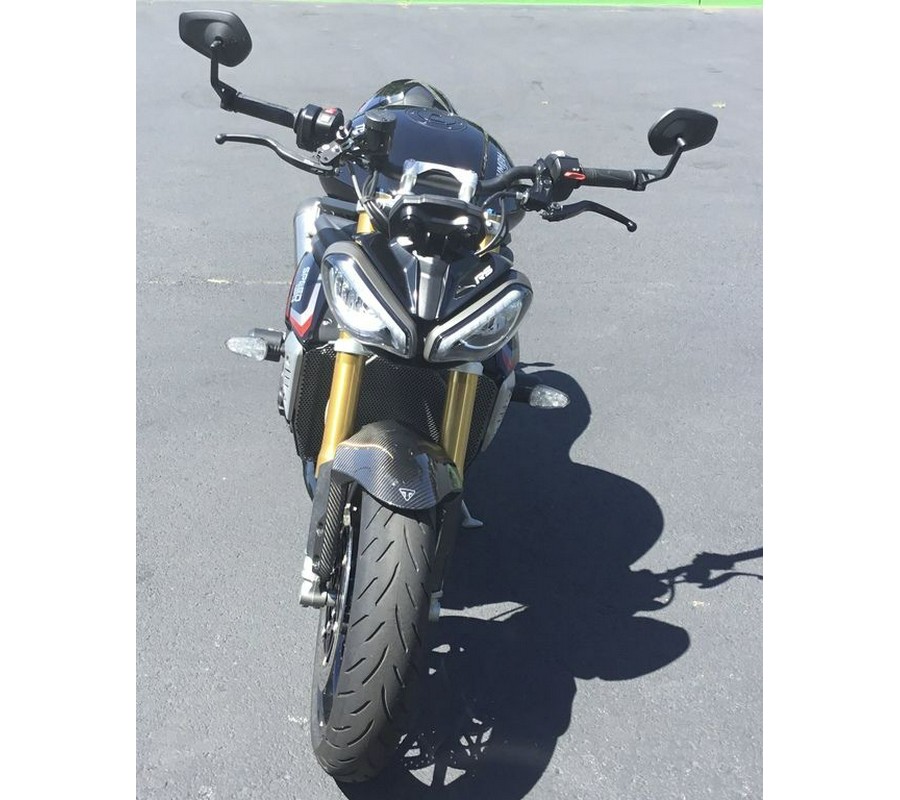 2022 Triumph Speed Triple 1200 RS Sapphire Black