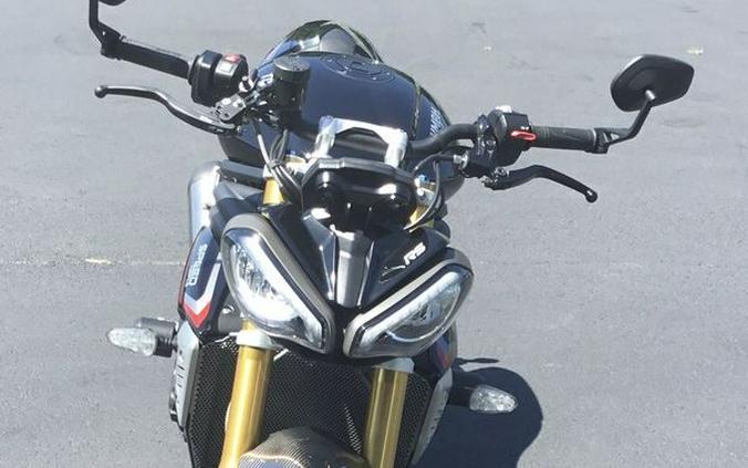 2022 Triumph Speed Triple 1200 RS Sapphire Black