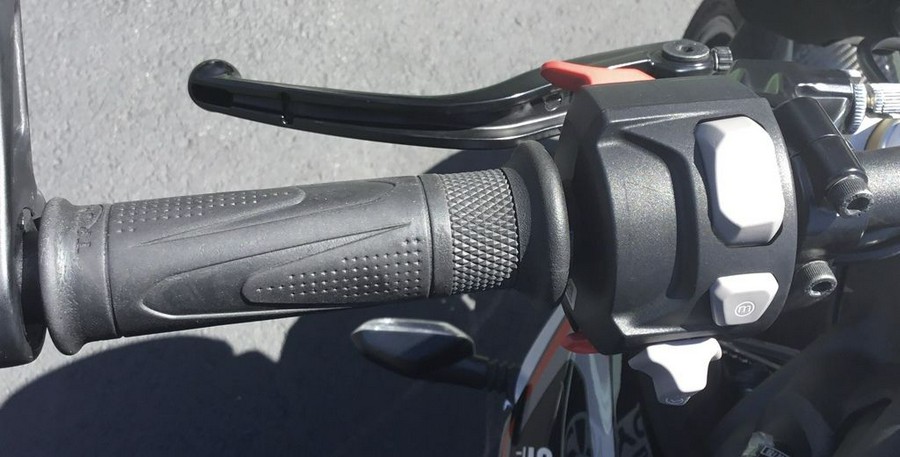 2022 Triumph Speed Triple 1200 RS Sapphire Black