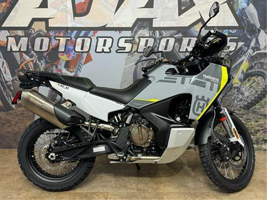 2025 Husqvarna Norden 901