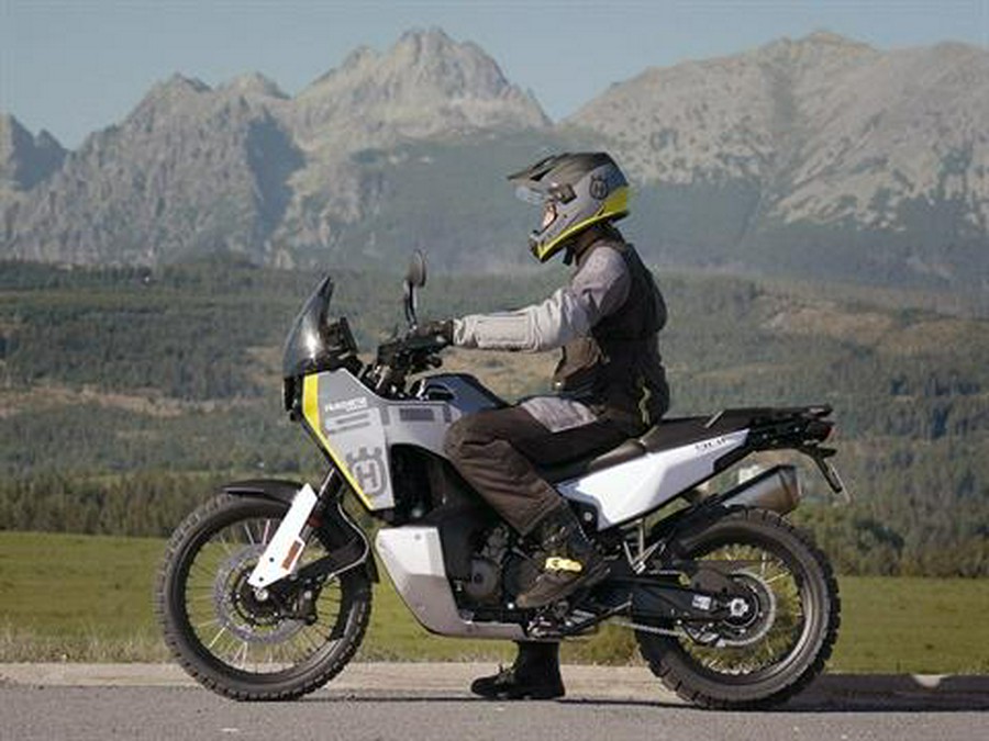 2025 Husqvarna Norden 901