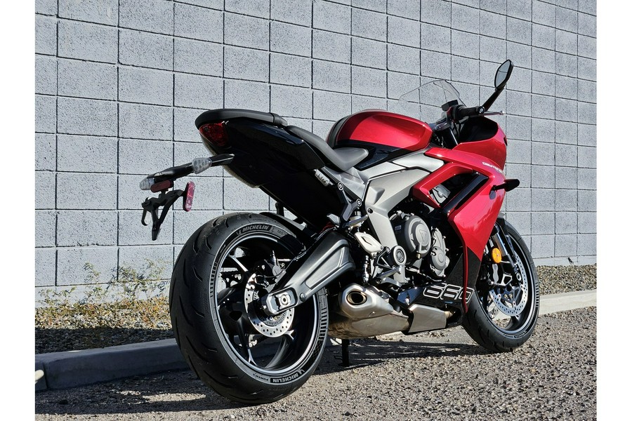 2025 Triumph All-New Daytona 660 Granite/Black & Red/Black