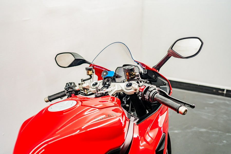 2025 Ducati Panigale V2