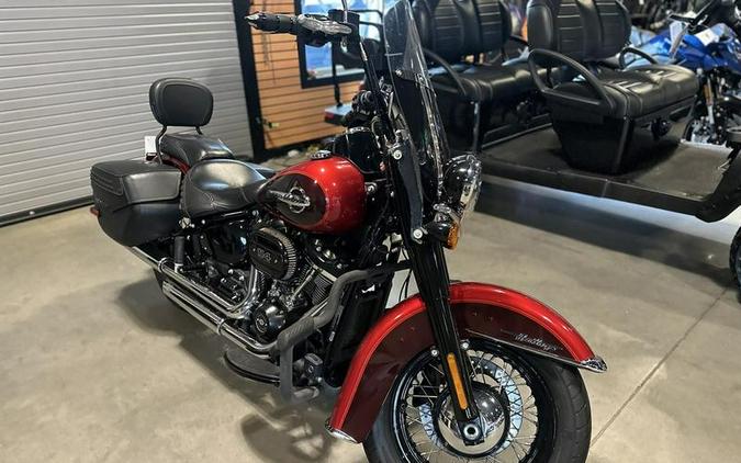 2019 Harley-Davidson® FLHCS - Heritage Classic 114