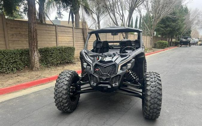 2026 Can-Am® Maverick X3 X rs Turbo RR Triple Black_4.5 in