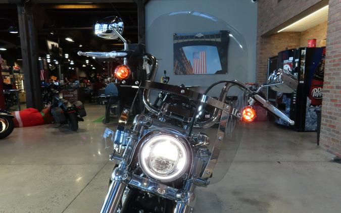 2020 Harley-Davidson® FXST Softail Standard®