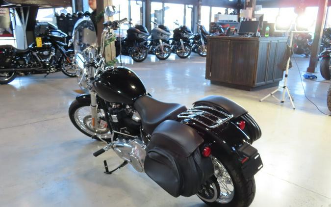 2020 Harley-Davidson® FXST Softail Standard®