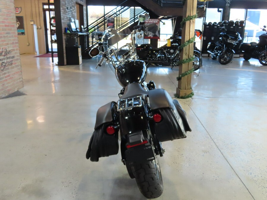 2020 Harley-Davidson® FXST Softail Standard®