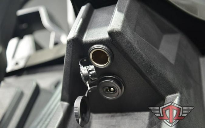 2025 Polaris Slingshot SLINGSHOT SLR Autodrive Graphite Gloss