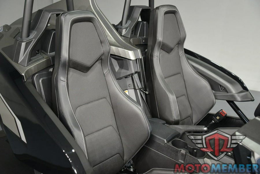 2025 Polaris Slingshot SLINGSHOT SLR Autodrive Graphite Gloss