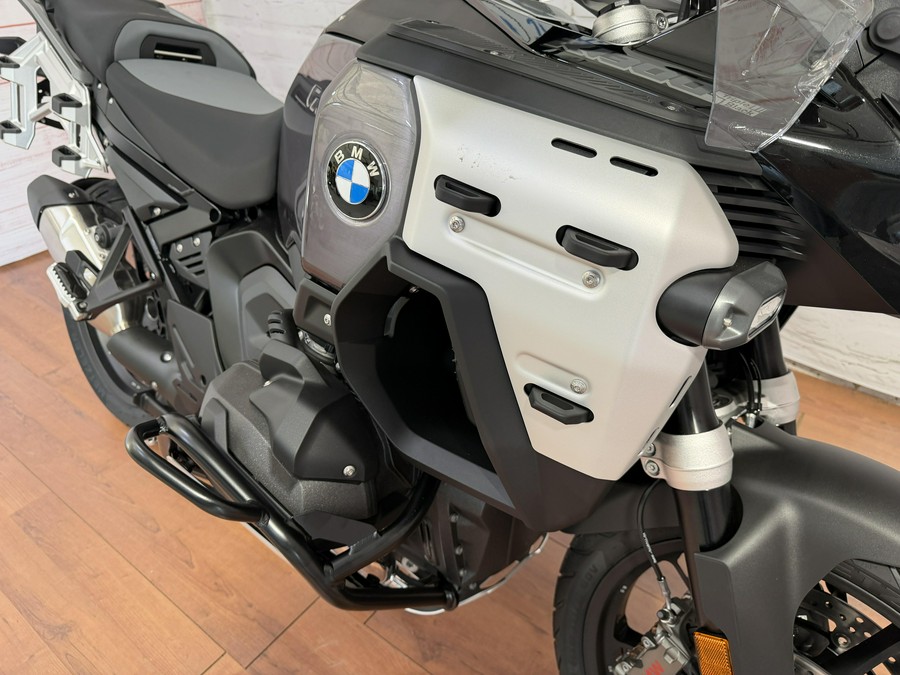 2026 BMW R 1300 GS ADVENTURE AUTOSHIFT TRIPLE BLACK PACKAGE