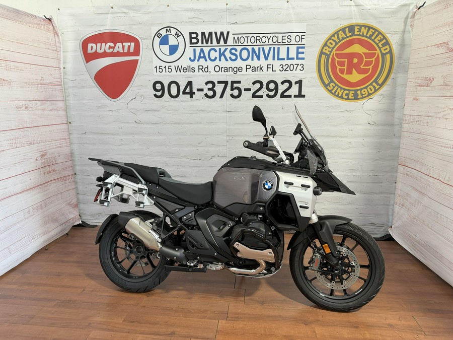 2026 BMW R 1300 GS ADVENTURE AUTOSHIFT TRIPLE BLACK PACKAGE