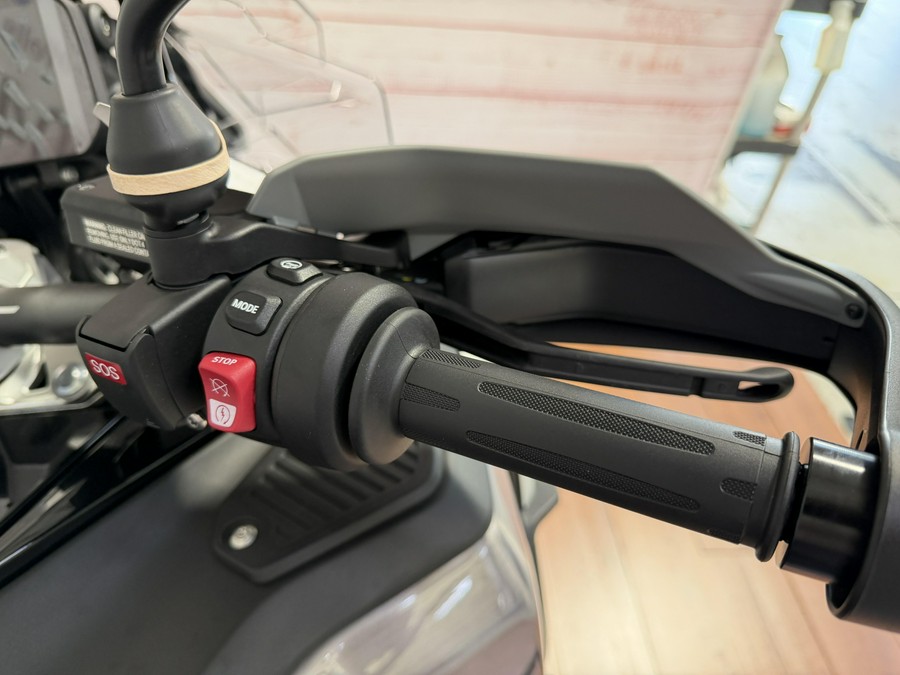 2026 BMW R 1300 GS ADVENTURE AUTOSHIFT TRIPLE BLACK PACKAGE